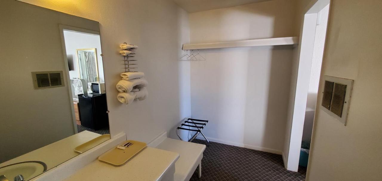Budget Inn Motel Гэллап Экстерьер фото